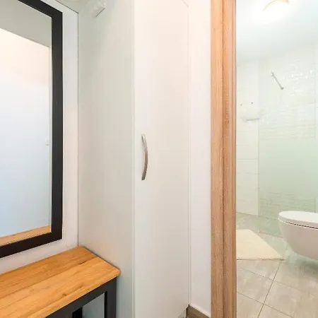 Narancin 3* تروغير